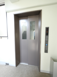 上野毛1丁目店舗:エレベーター